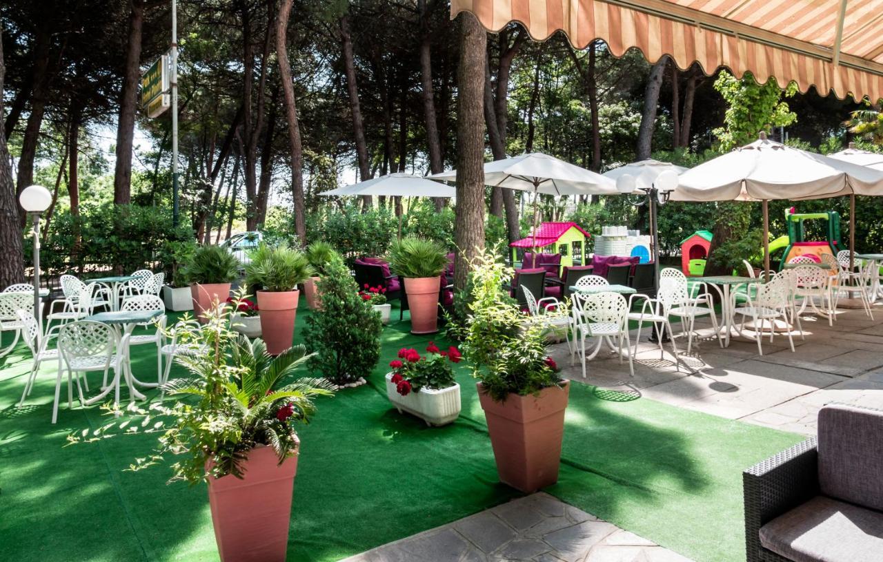 Park Hotel Pineta Cervia Dış mekan fotoğraf